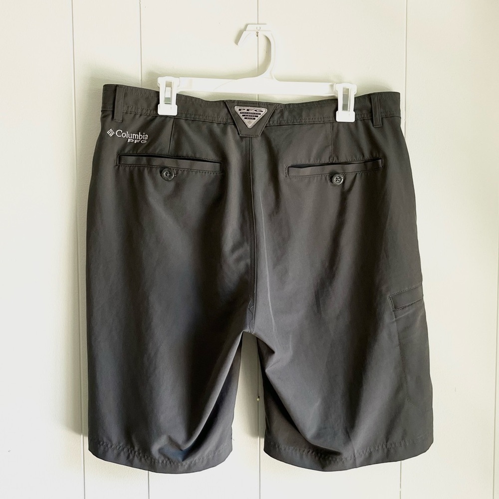 Columbia Men's Lightweight Dark Gray Dry-fit Hiking shorts Size 36 W 10”… - Picture 2 of 8